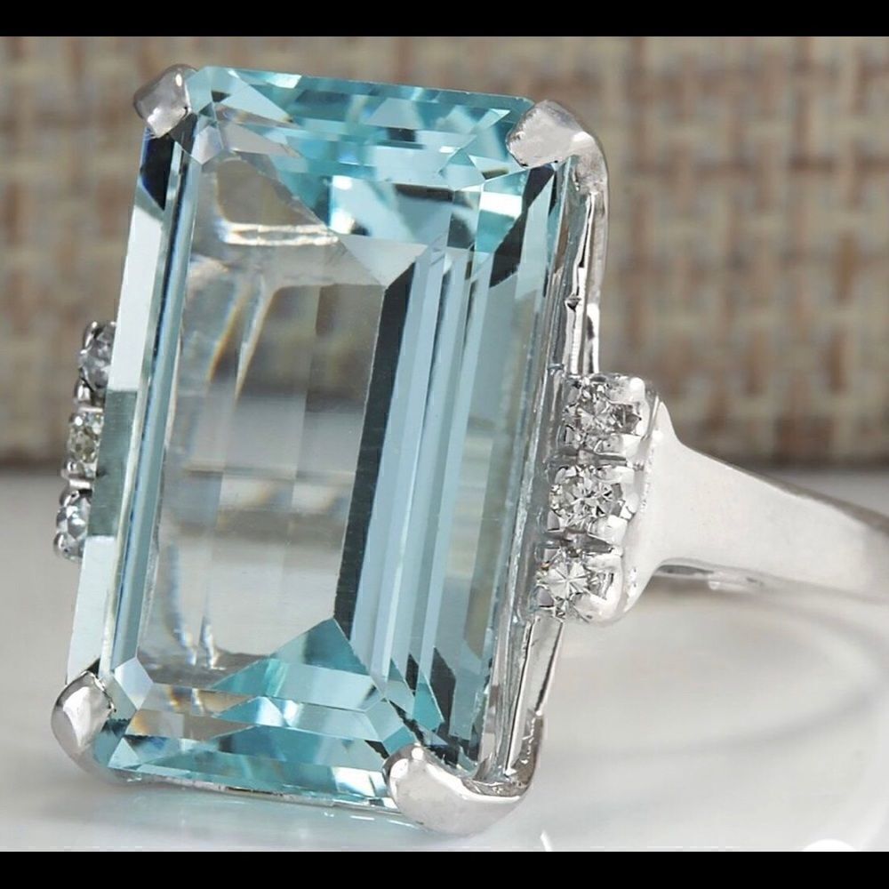 🔹New Beautiful 925 Silver Aquamarine Ring 🔹